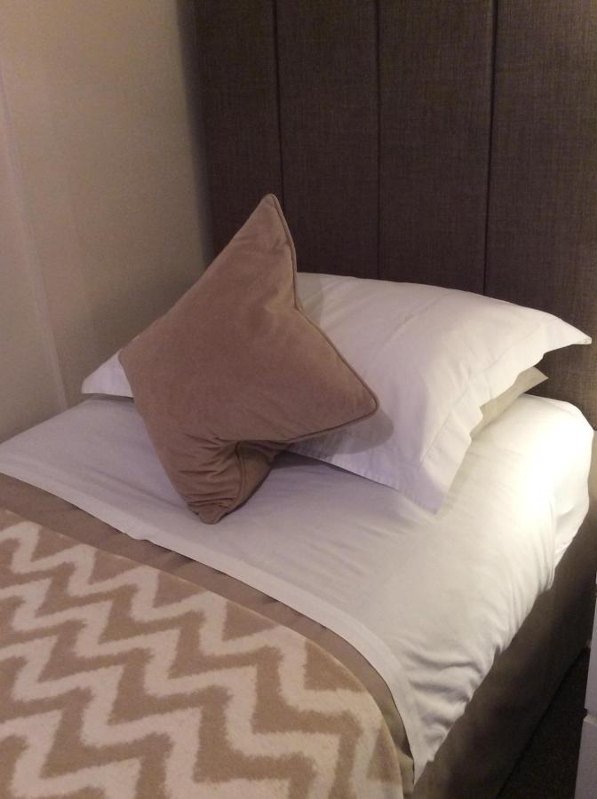 Pitcullen Guest House Perth Bilik gambar